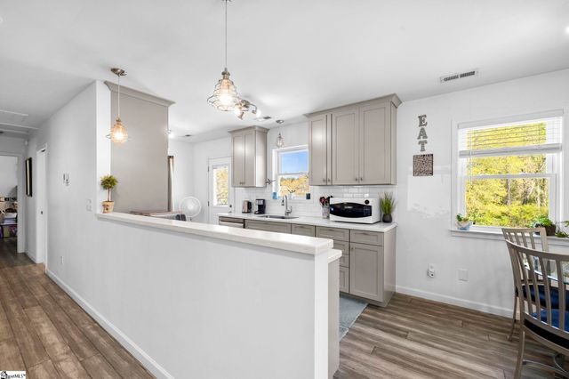 7 Belvue School Road, Travelers Rest, SC 29690