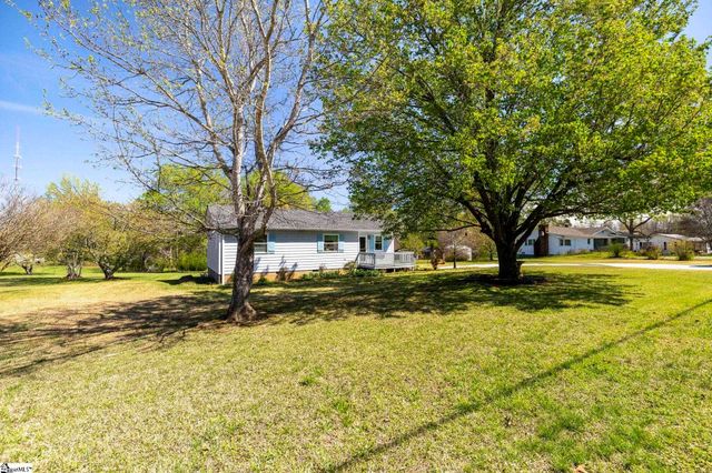 7 Belvue School Road, Travelers Rest, SC 29690