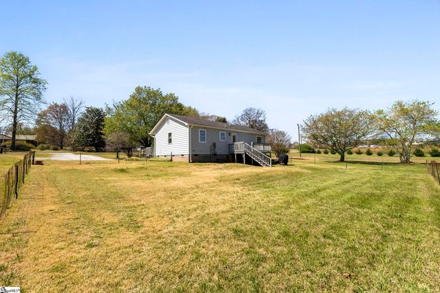 7 Belvue School Road, Travelers Rest, SC 29690