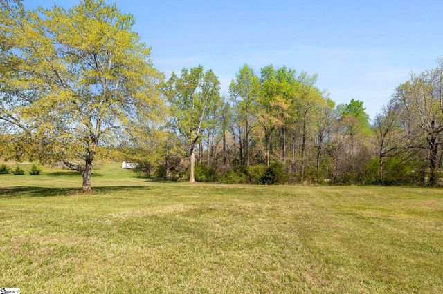 7 Belvue School Road, Travelers Rest, SC 29690