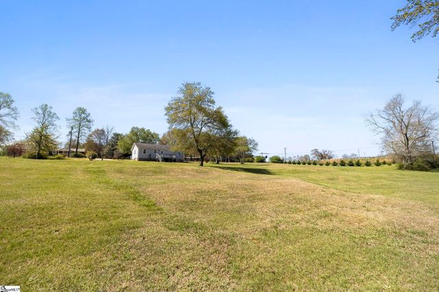 7 Belvue School Road, Travelers Rest, SC 29690