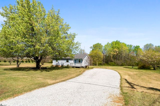 7 Belvue School Road, Travelers Rest, SC 29690