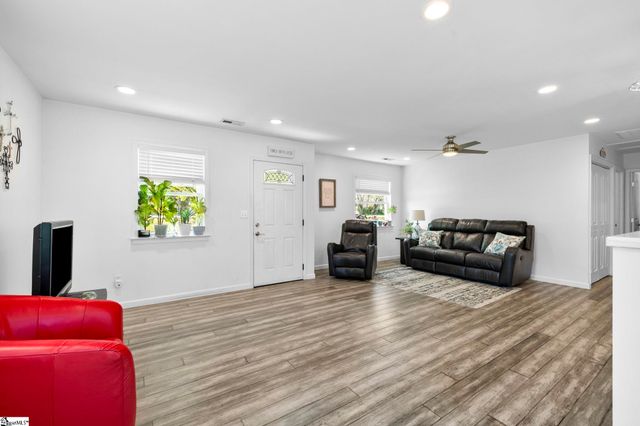 7 Belvue School Road, Travelers Rest, SC 29690