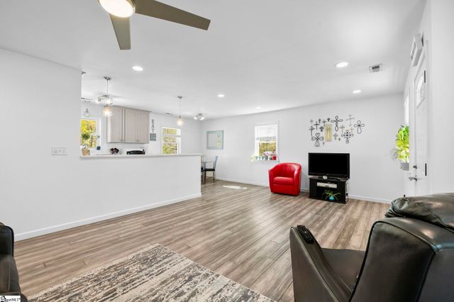 7 Belvue School Road, Travelers Rest, SC 29690