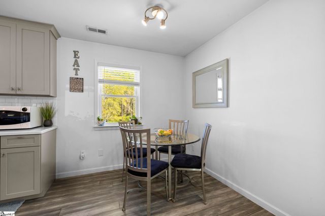 7 Belvue School Road, Travelers Rest, SC 29690
