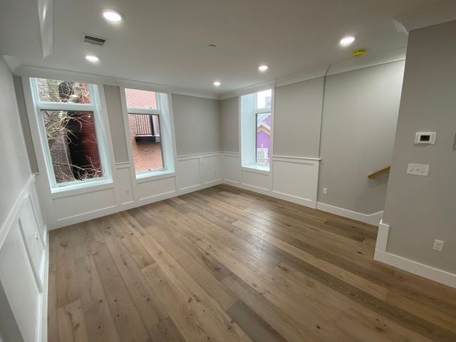 300 Somerville I, Somerville, MA 02143