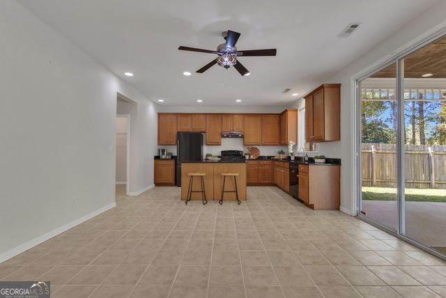 24 Brookview Drive, Newnan, GA 30265