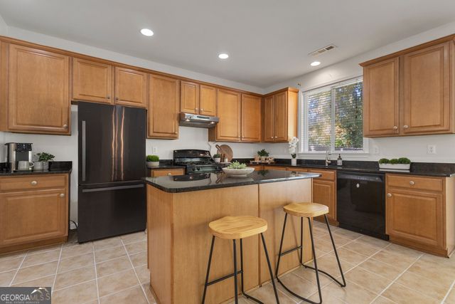 24 Brookview Drive, Newnan, GA 30265