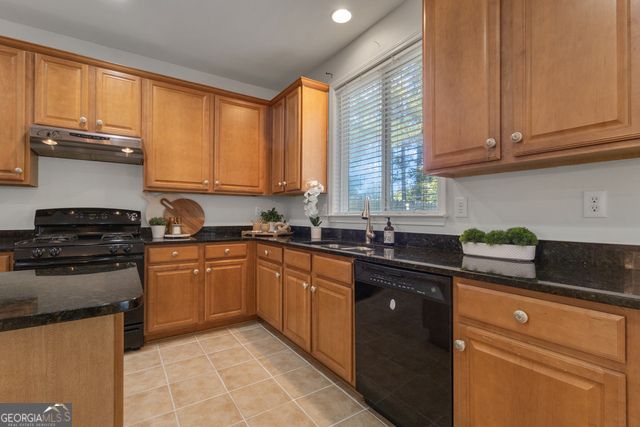 24 Brookview Drive, Newnan, GA 30265