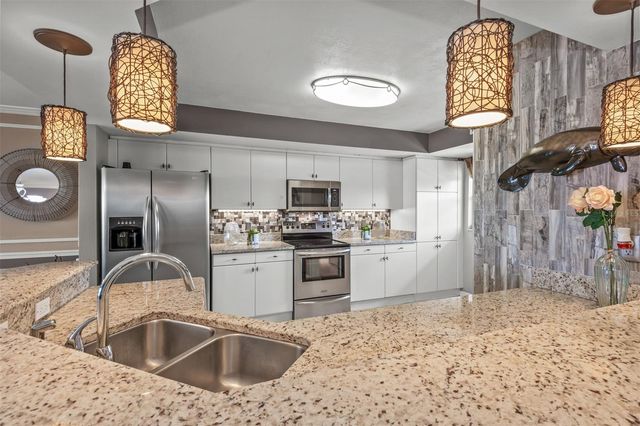 533 MARINA POINT DRIVE 533, Daytona Beach, FL 32114