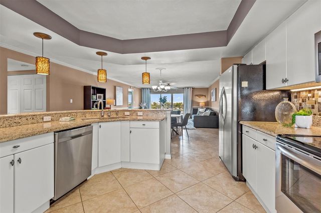 533 MARINA POINT DRIVE 533, Daytona Beach, FL 32114