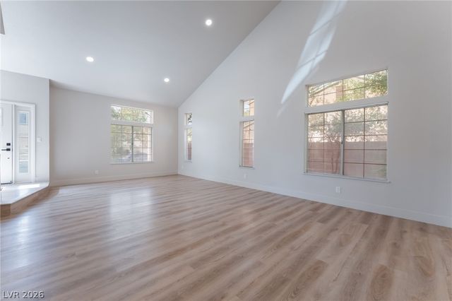 2100 Desert Peak Road, Las Vegas, NV 89134