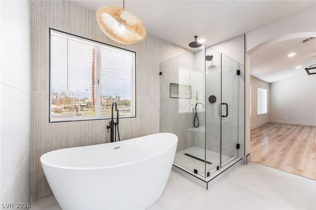 2100 Desert Peak Road, Las Vegas, NV 89134