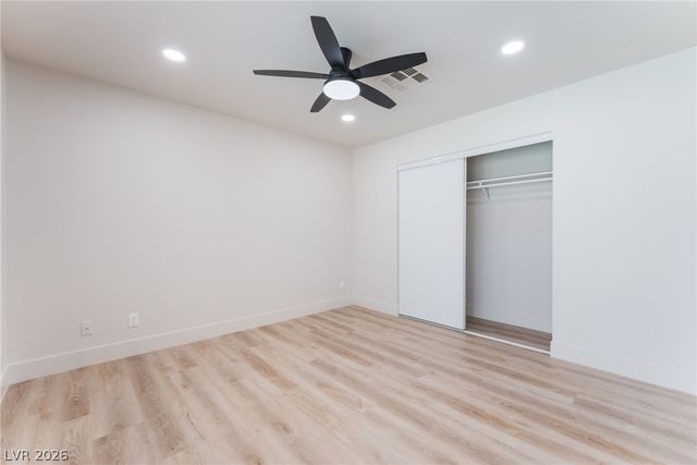 2100 Desert Peak Road, Las Vegas, NV 89134