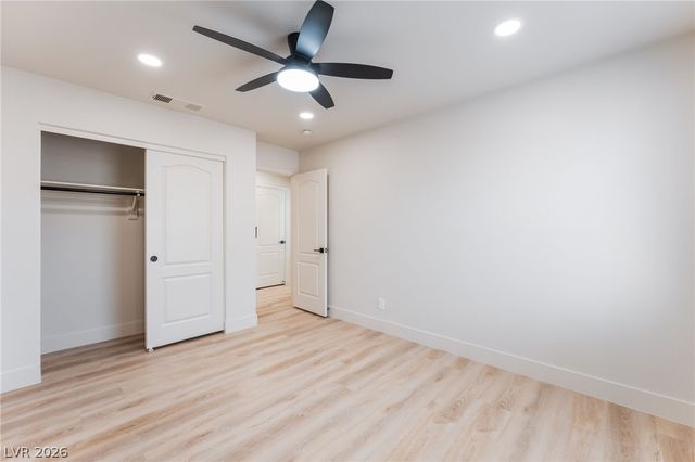 2100 Desert Peak Road, Las Vegas, NV 89134