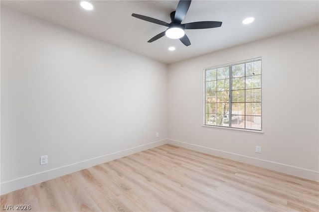 2100 Desert Peak Road, Las Vegas, NV 89134