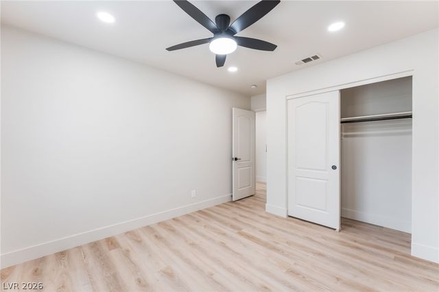 2100 Desert Peak Road, Las Vegas, NV 89134