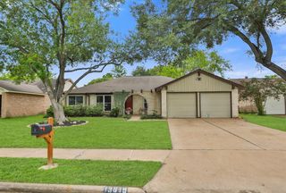 13619 Splintered Oak Drive, Houston, TX 77065