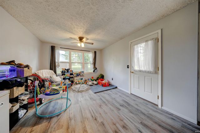 8760 W Middleton Street, Richland, IN 47634