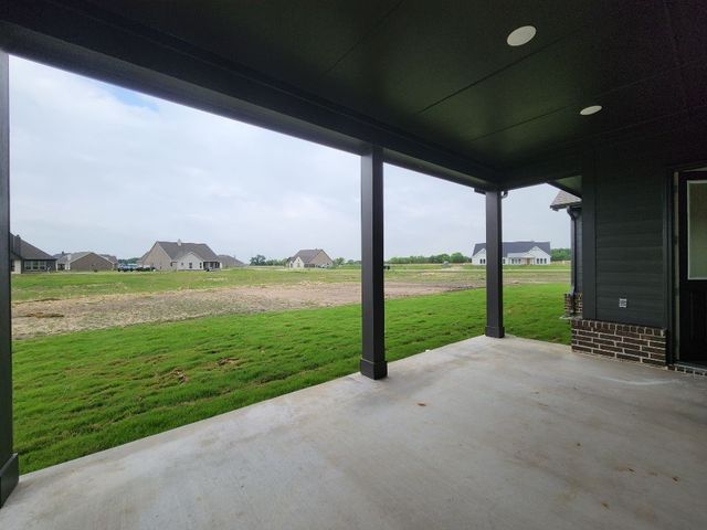2208 Continent Court, Krum, TX 76249