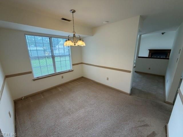 520 Heacox LN, Newport News, VA 23608