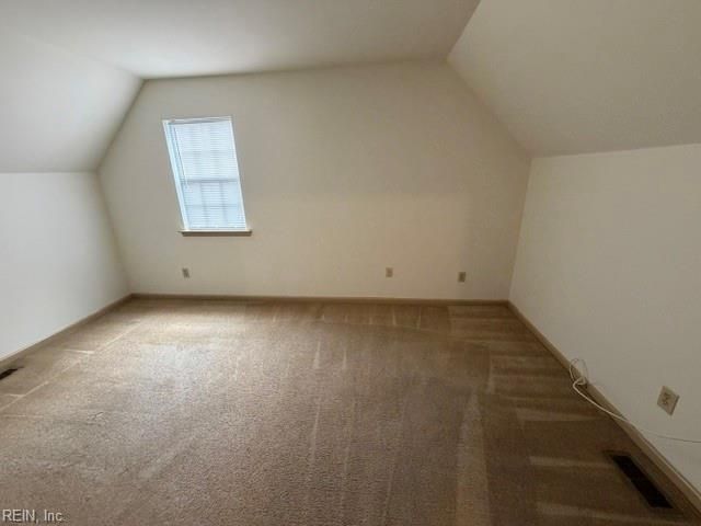 520 Heacox LN, Newport News, VA 23608