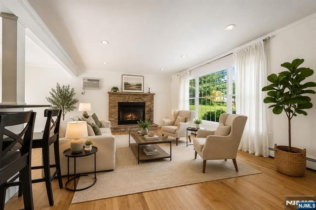 38 Serafin Place, Glen Rock, NJ 07452
