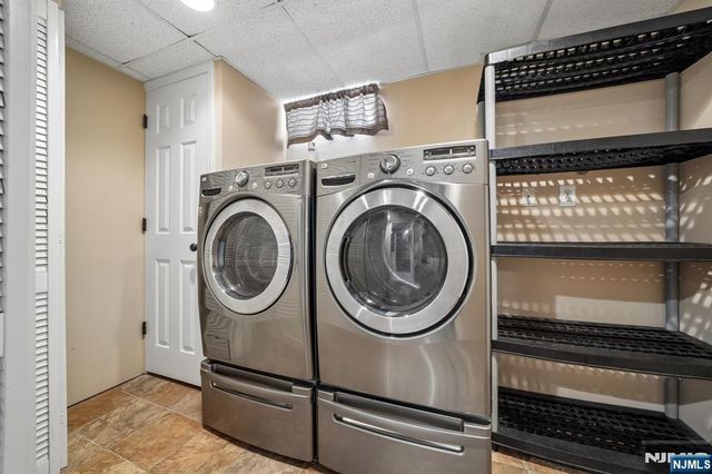 38 Serafin Place, Glen Rock, NJ 07452