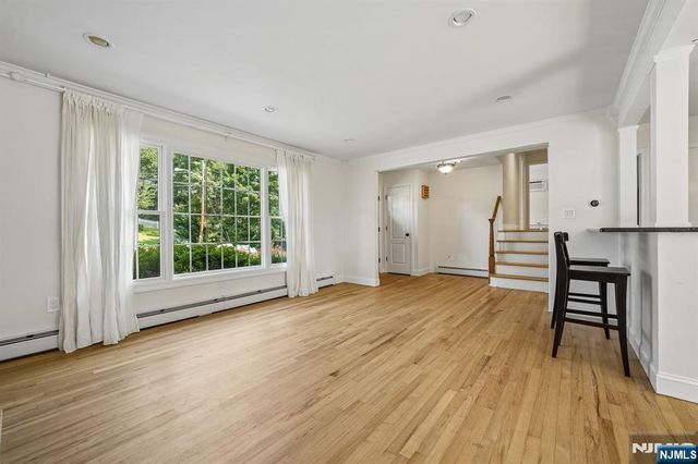38 Serafin Place, Glen Rock, NJ 07452