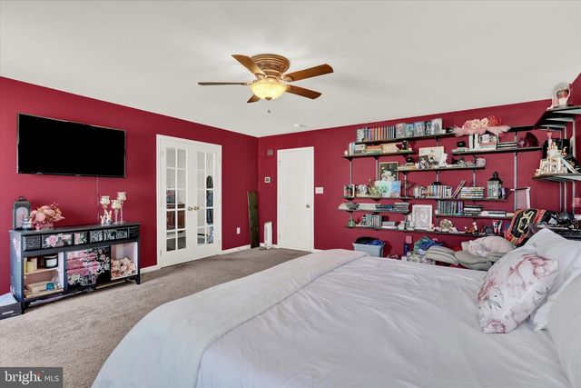 83 MCINTOSH LN, Aspers, PA 17304