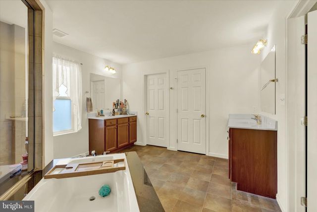 83 MCINTOSH LN, Aspers, PA 17304