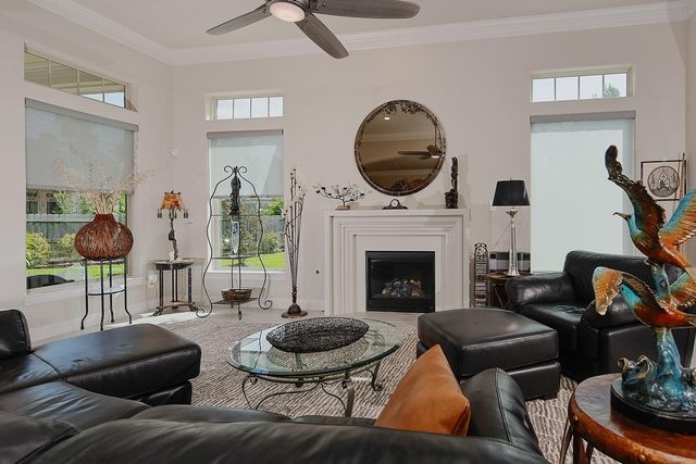 122 Coral Bells Court, Conroe, TX 77304