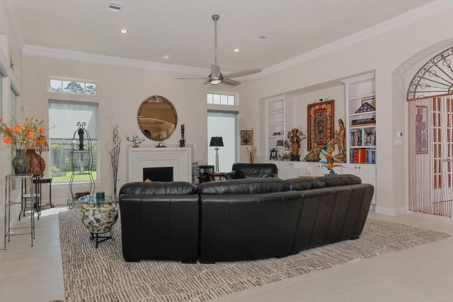 122 Coral Bells Court, Conroe, TX 77304