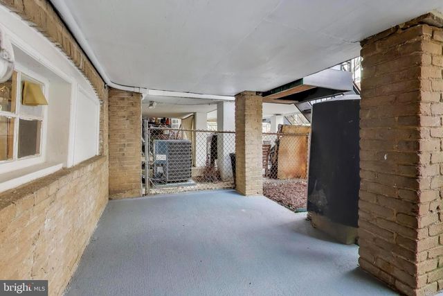 743 HAMILTON ST NW, Washington, DC 20011