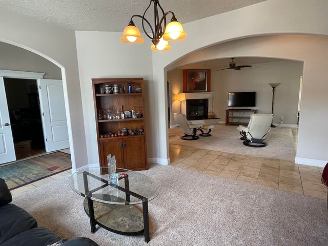 374 Leandra Lane, Eagle Point, OR 97524