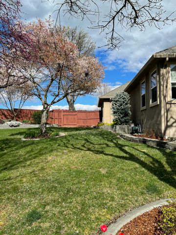 374 Leandra Lane, Eagle Point, OR 97524