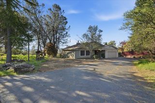 2836 La Crescenta Dr, Cameron Park, CA 95682