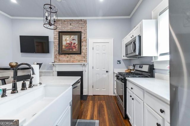 1464 Calhoun Street, Macon, GA 31201