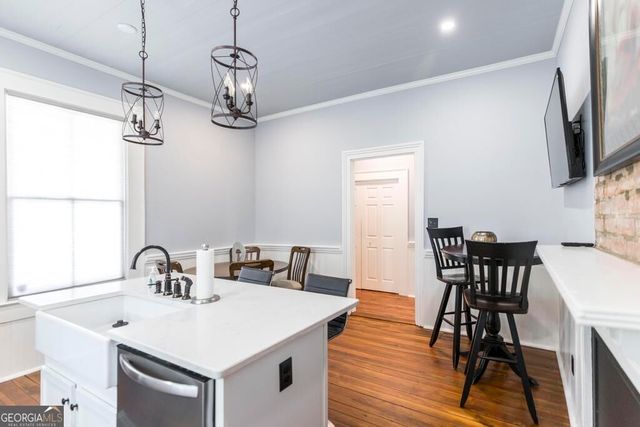 1464 Calhoun Street, Macon, GA 31201