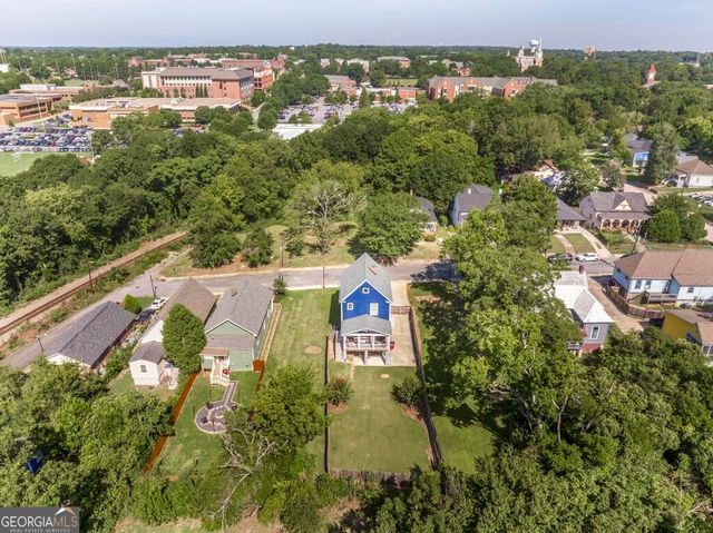 1464 Calhoun Street, Macon, GA 31201