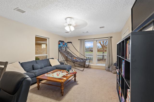 1105 E Spring Valley Road, Richardson, TX 75081