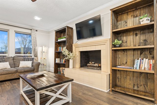 1105 E Spring Valley Road, Richardson, TX 75081