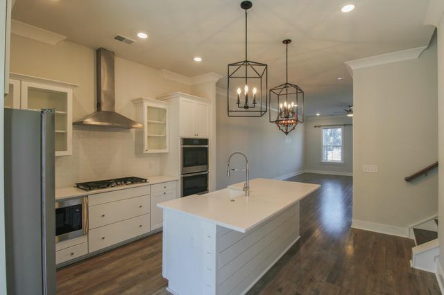1624 Florentia Street, Mount Pleasant, SC 29464