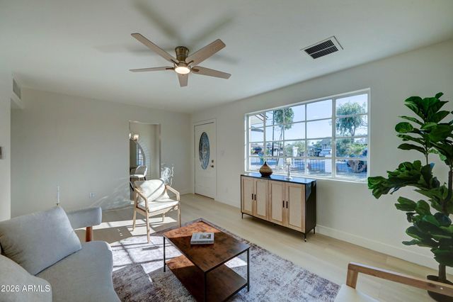 1812 N 32ND Place, Phoenix, AZ 85008