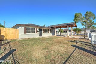1812 N 32ND Place, Phoenix, AZ 85008