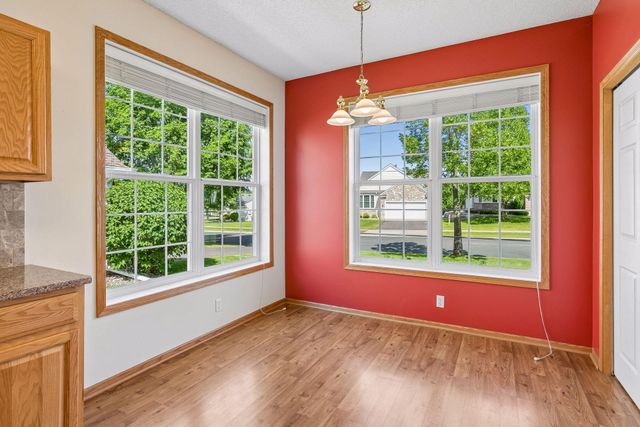 1692 Oakbrooke Way, Eagan, MN 55122