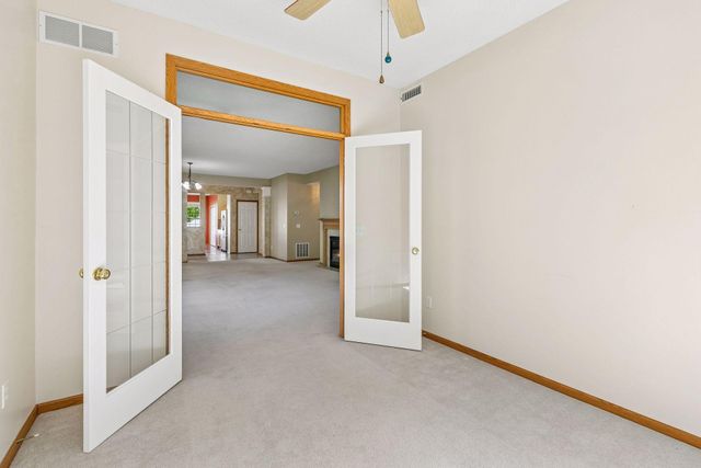 1692 Oakbrooke Way, Eagan, MN 55122