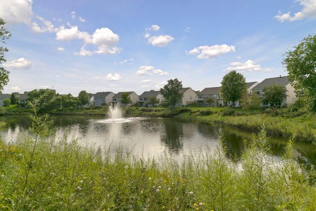 1692 Oakbrooke Way, Eagan, MN 55122