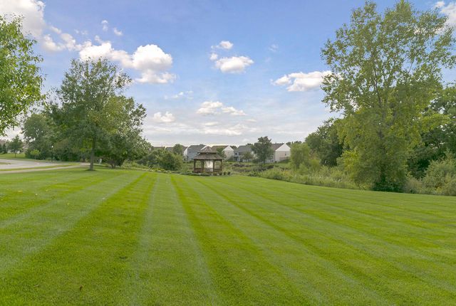 1692 Oakbrooke Way, Eagan, MN 55122