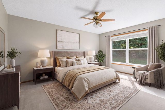 1692 Oakbrooke Way, Eagan, MN 55122